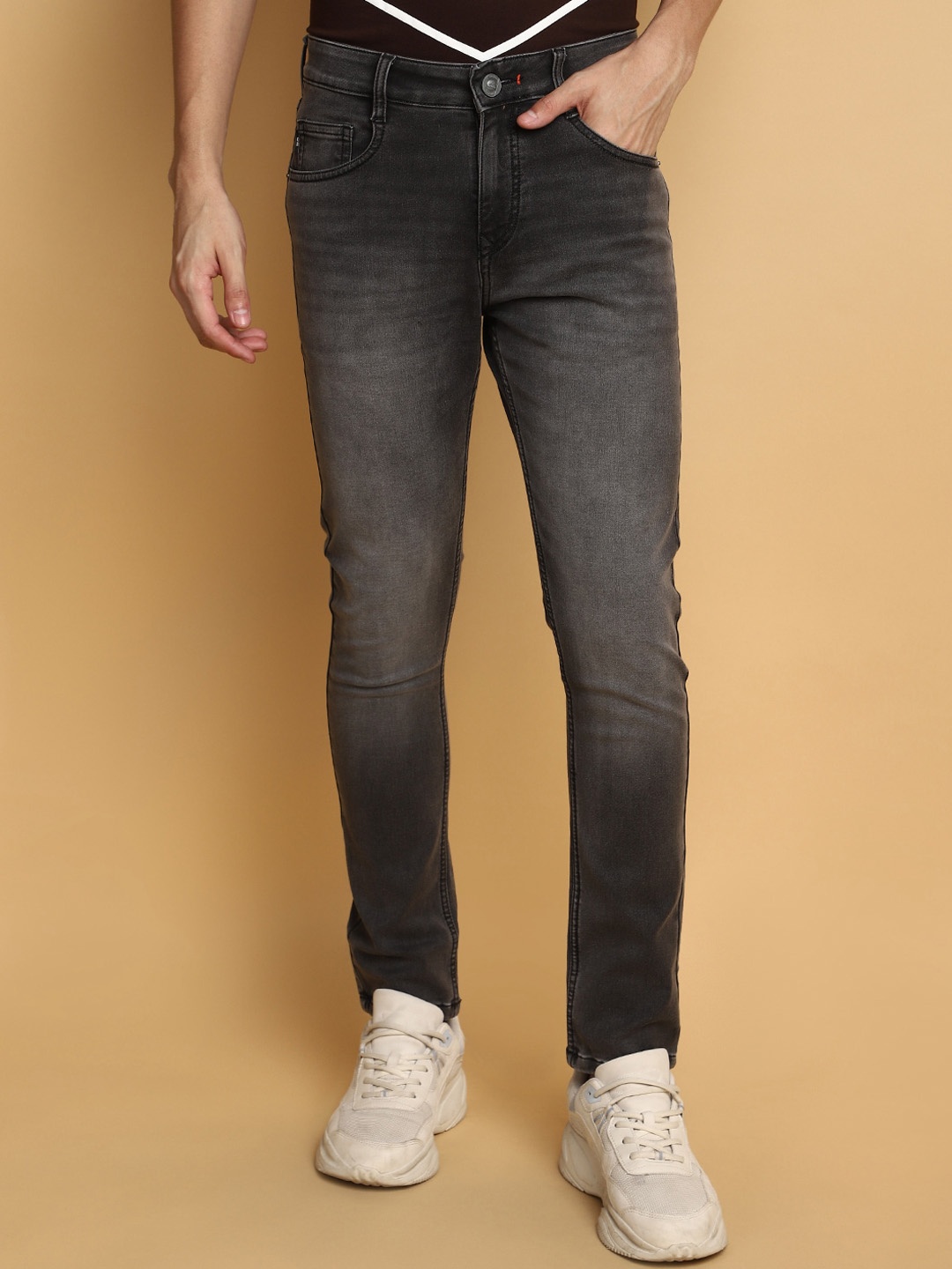 

V-Mart Men Slim Fit Mid-Rise Heavy Fade Cotton Jeans, Grey