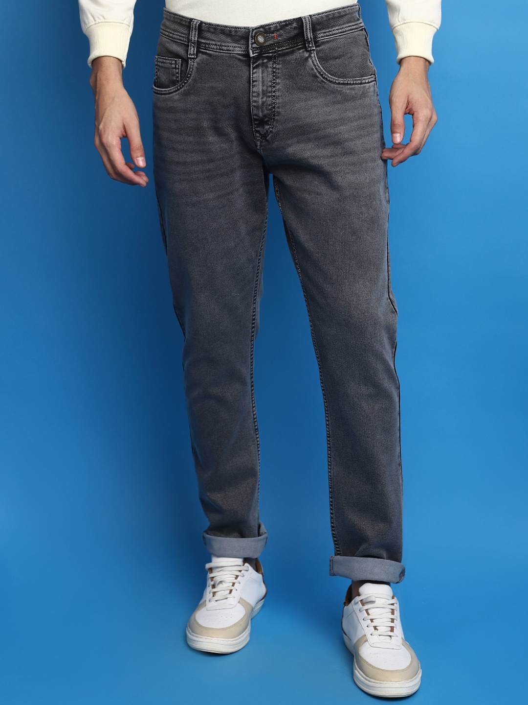 

V-Mart Men Light Fade Slim Fit Jeans, Grey
