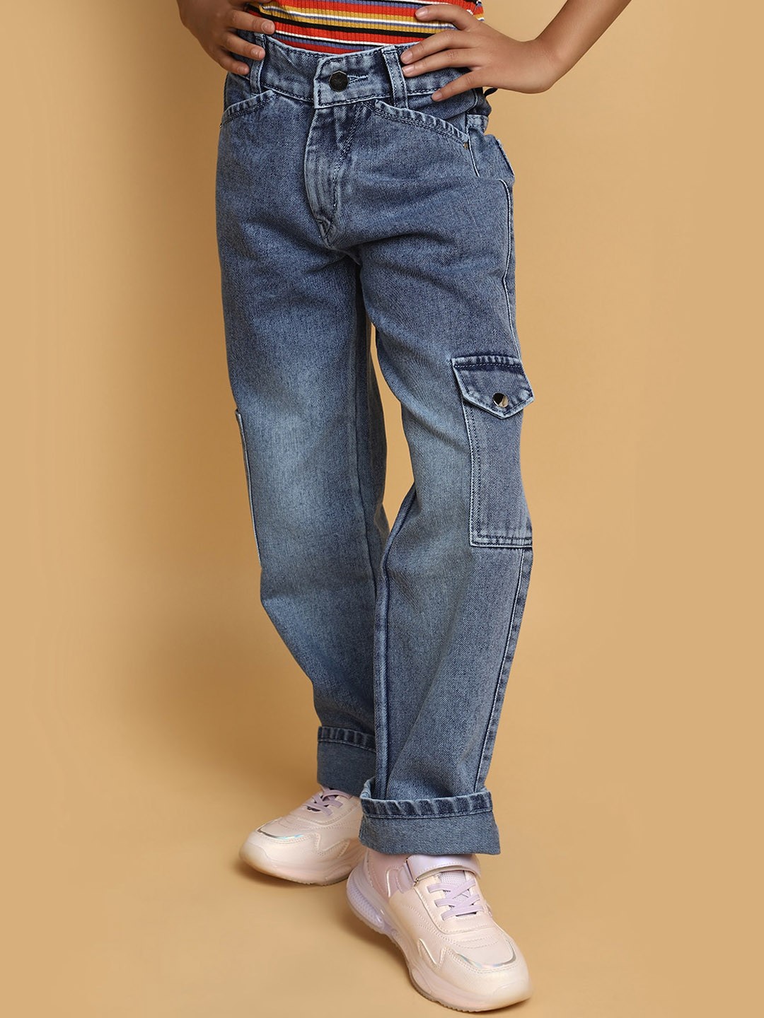 

V-Mart Girls Mid-Rise Heavy Fade Clean Look Cotton Jeans, Blue