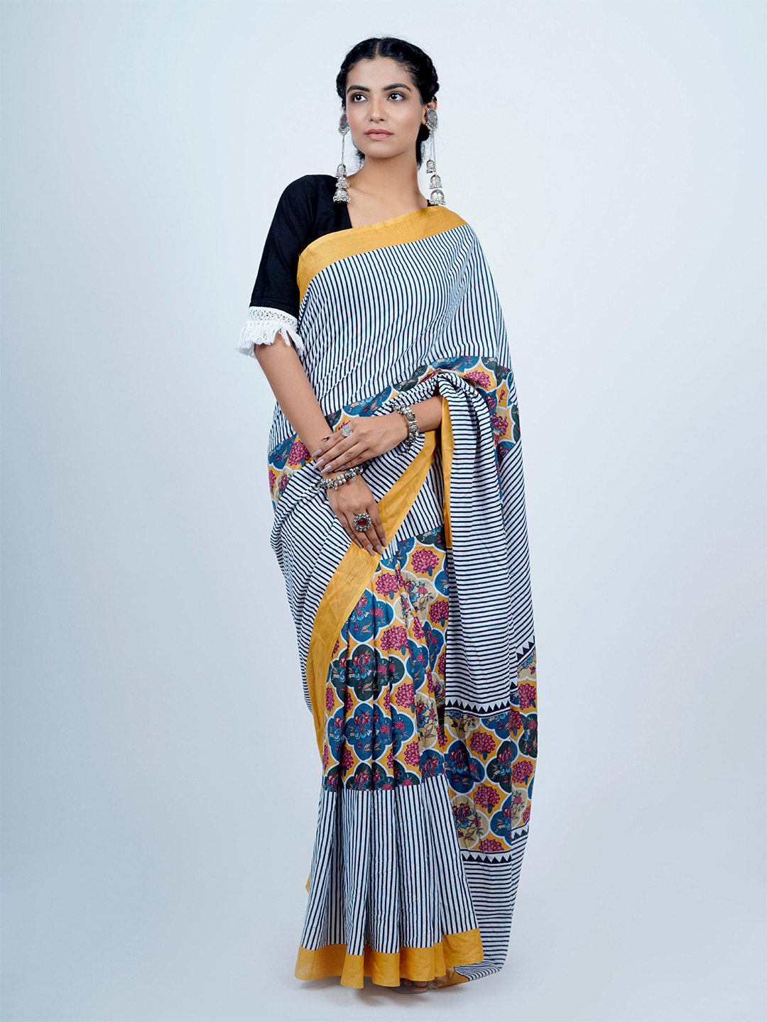 

BUTA BUTI Floral Printed Pure Cotton Saree, Yellow