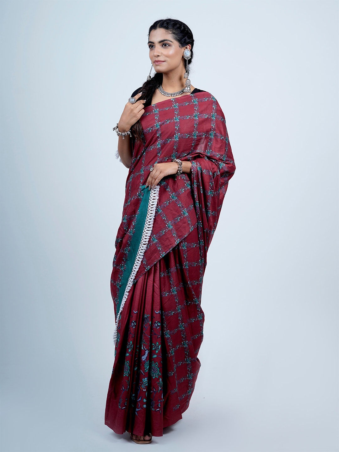 

BUTA BUTI Floral Printed Pure Cotton Saree, Burgundy