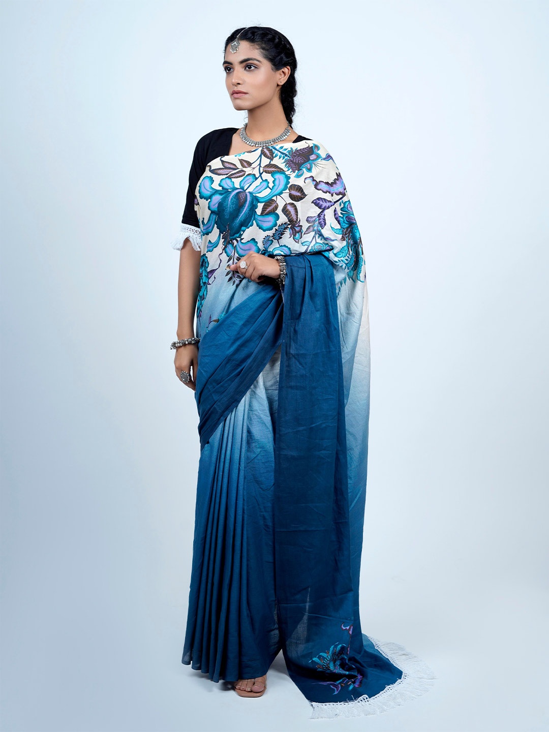 

BUTA BUTI Floral Printed Pure Cotton Saree, Navy blue
