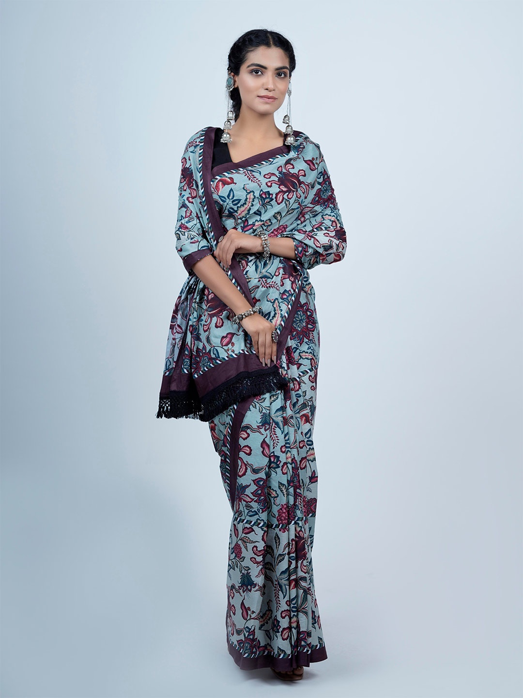 

BUTA BUTI Floral Printed Tasselled Pure Cotton Saree, Blue