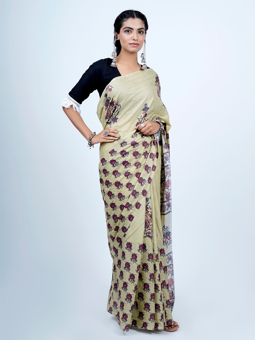 

BUTA BUTI Floral Printed Pure Cotton Saree, Beige