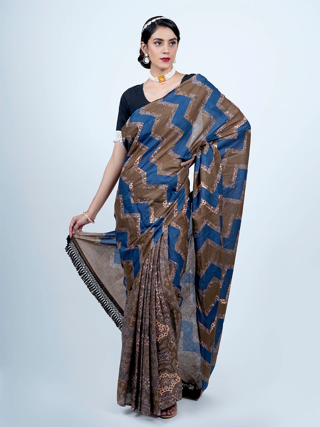 

BUTA BUTI Ajrak Printed Tasselled Pure Cotton Saree, Brown