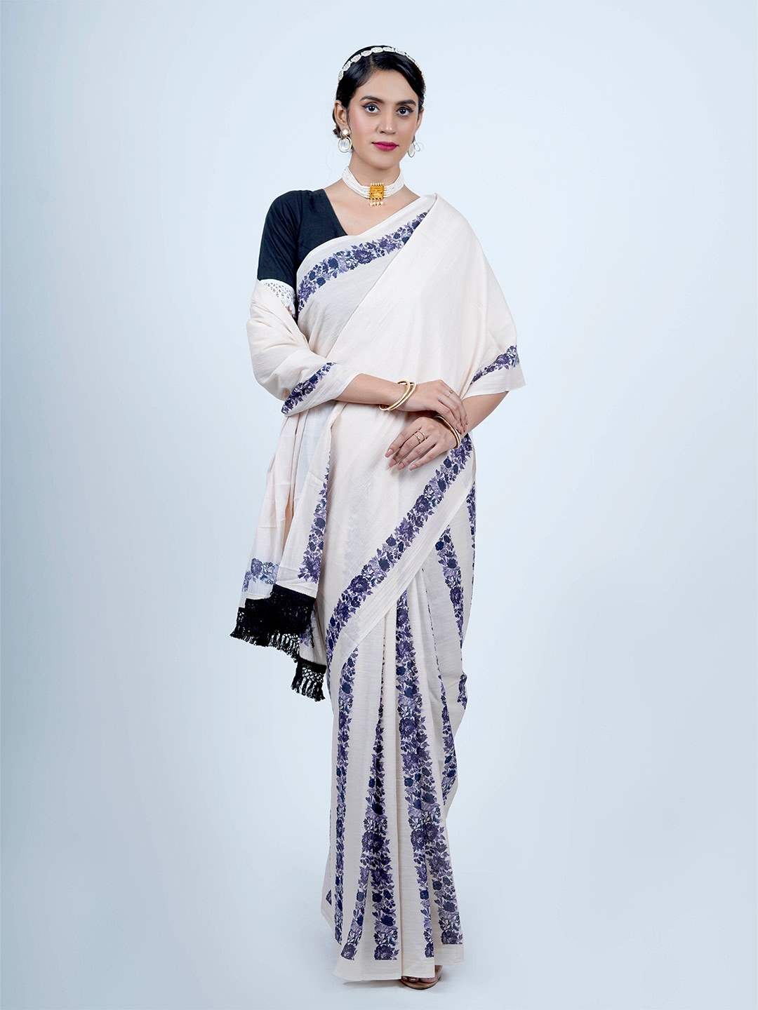

BUTA BUTI Floral Printed Border Pure Cotton Saree, Off white