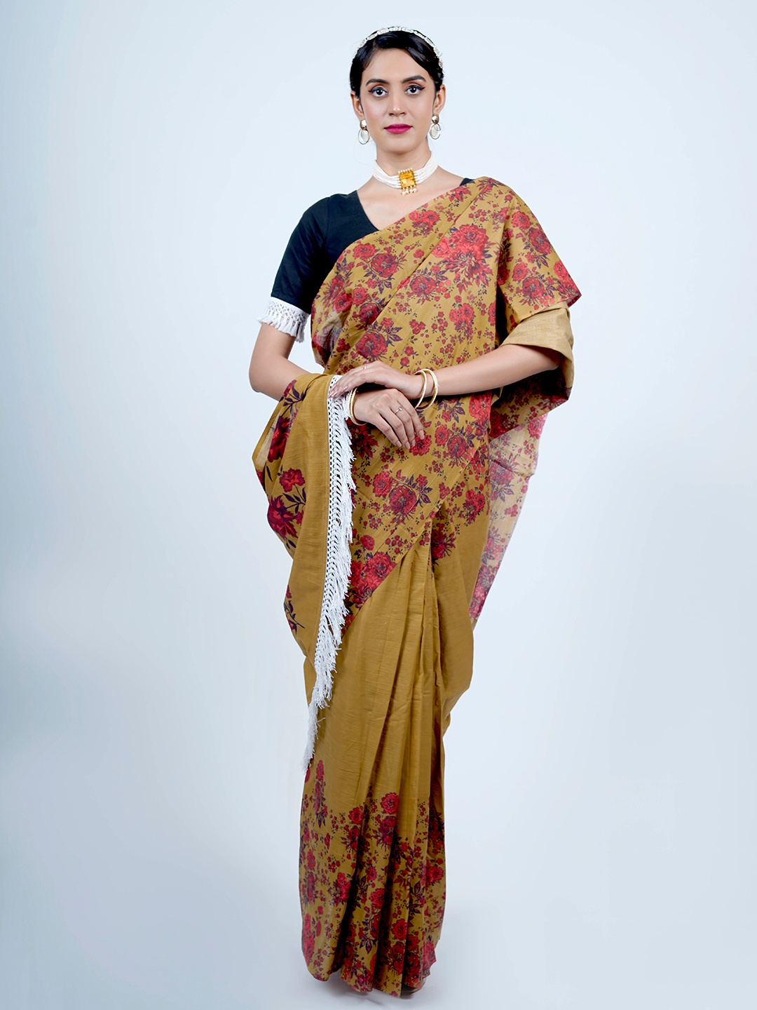 

BUTA BUTI Floral Printed Pure Cotton Saree, Yellow