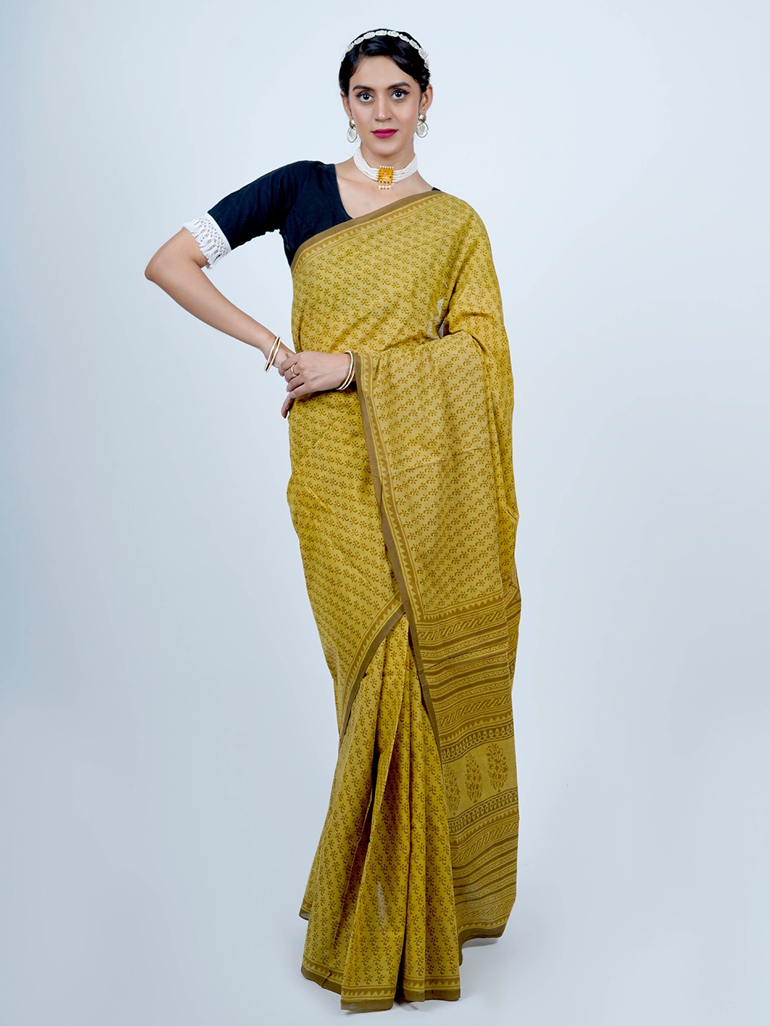 

BUTA BUTI Ethnic Motifs Printed Pure Cotton Saree, Green