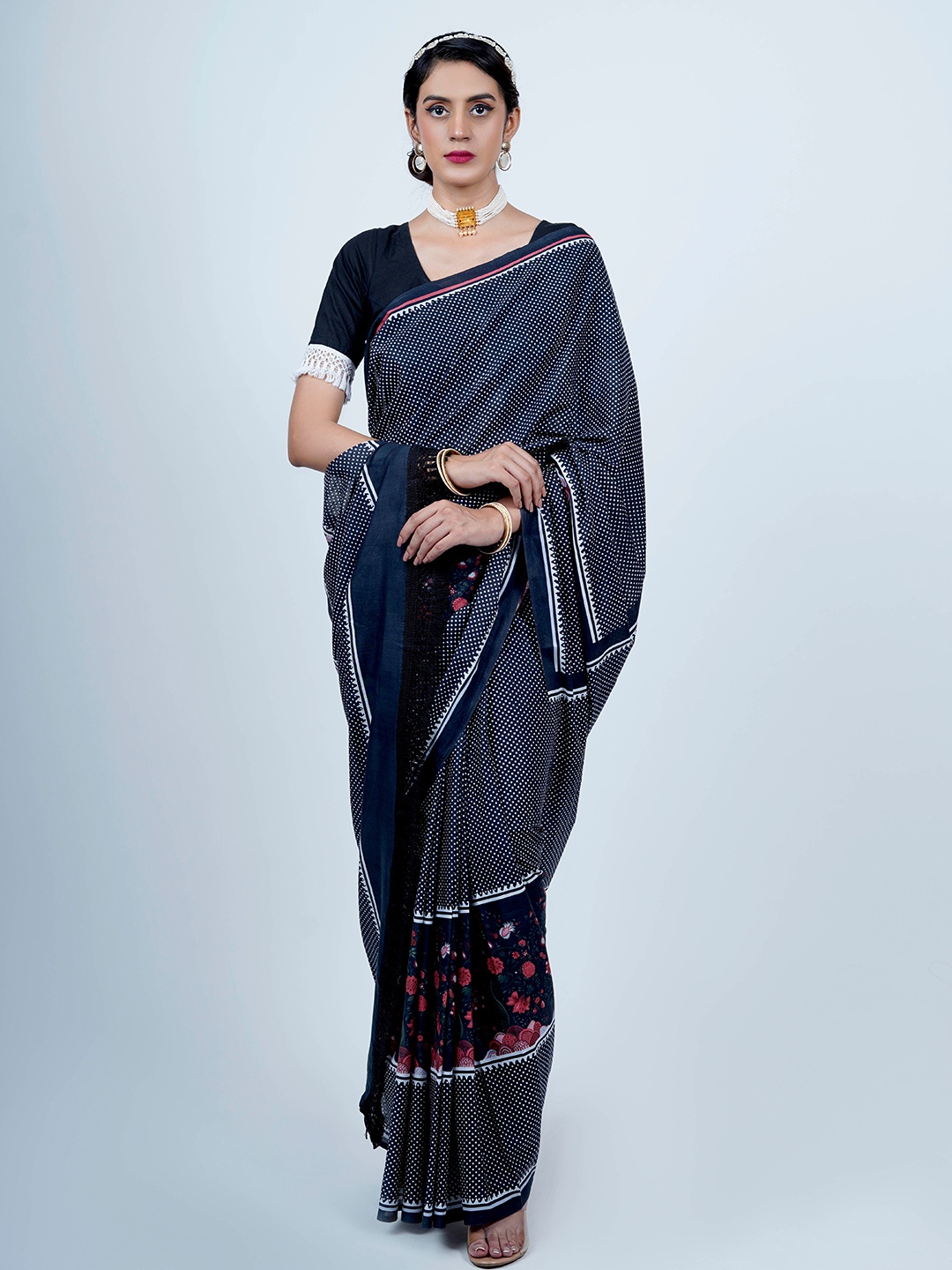 

BUTA BUTI Floral Printed Pure Cotton Saree, Black