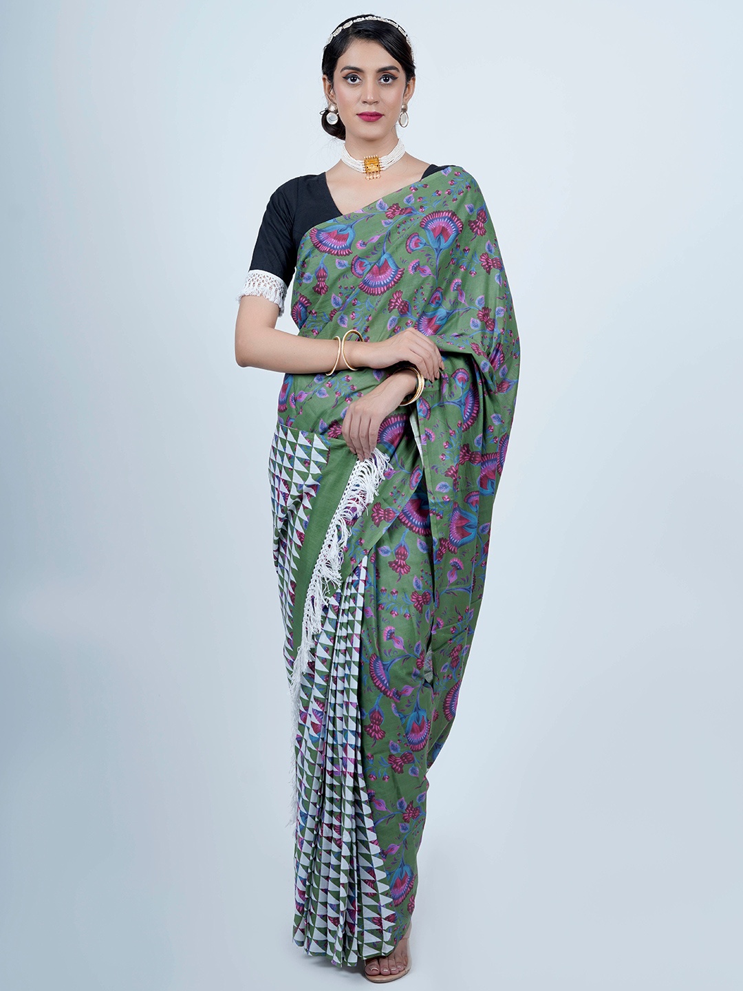 

BUTA BUTI Floral Printed Pure Cotton Saree, Green