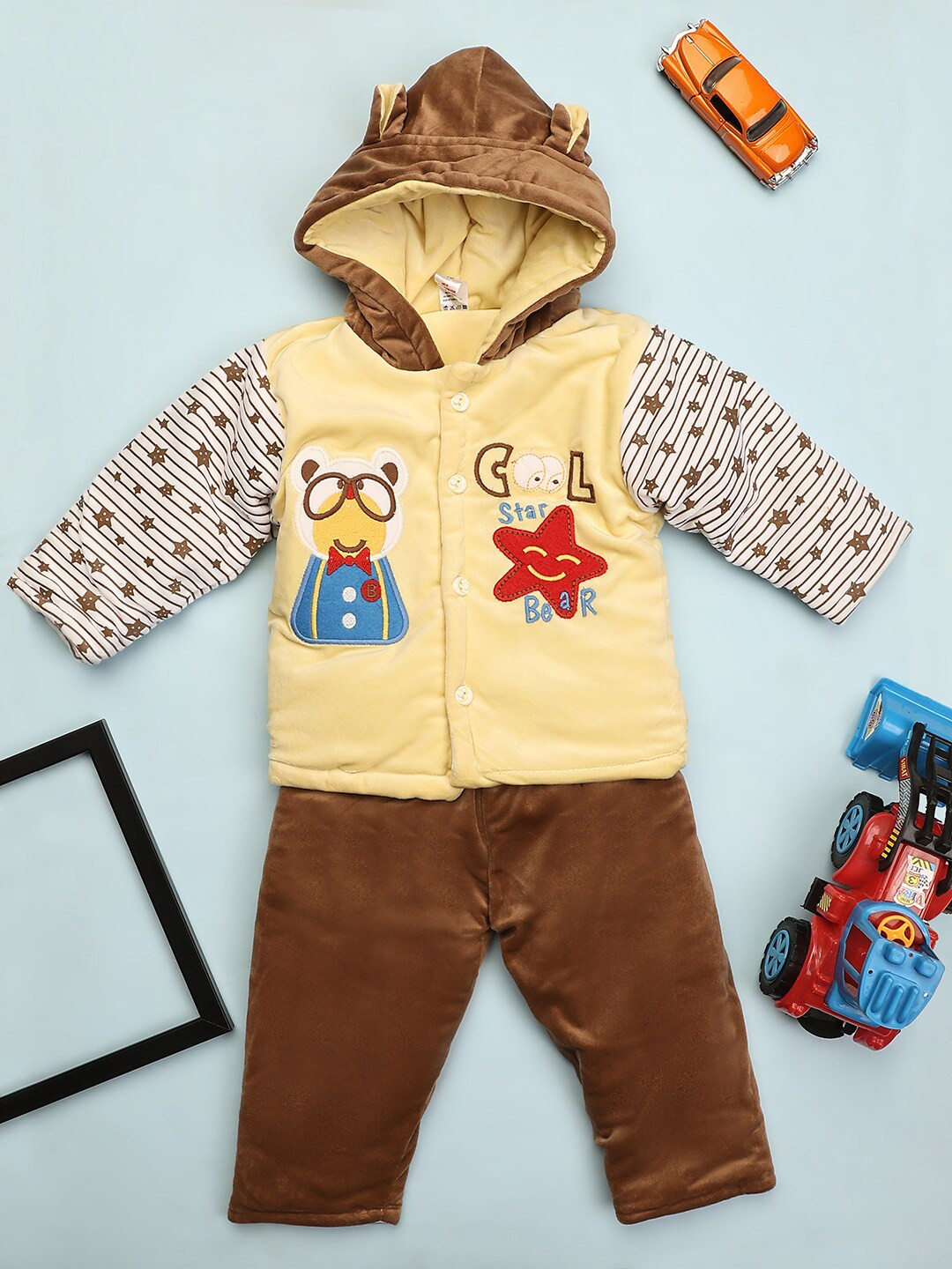 

V-Mart Infant Kids Printed Hooded Pure Cotton Shirt With Trousers, Yellow