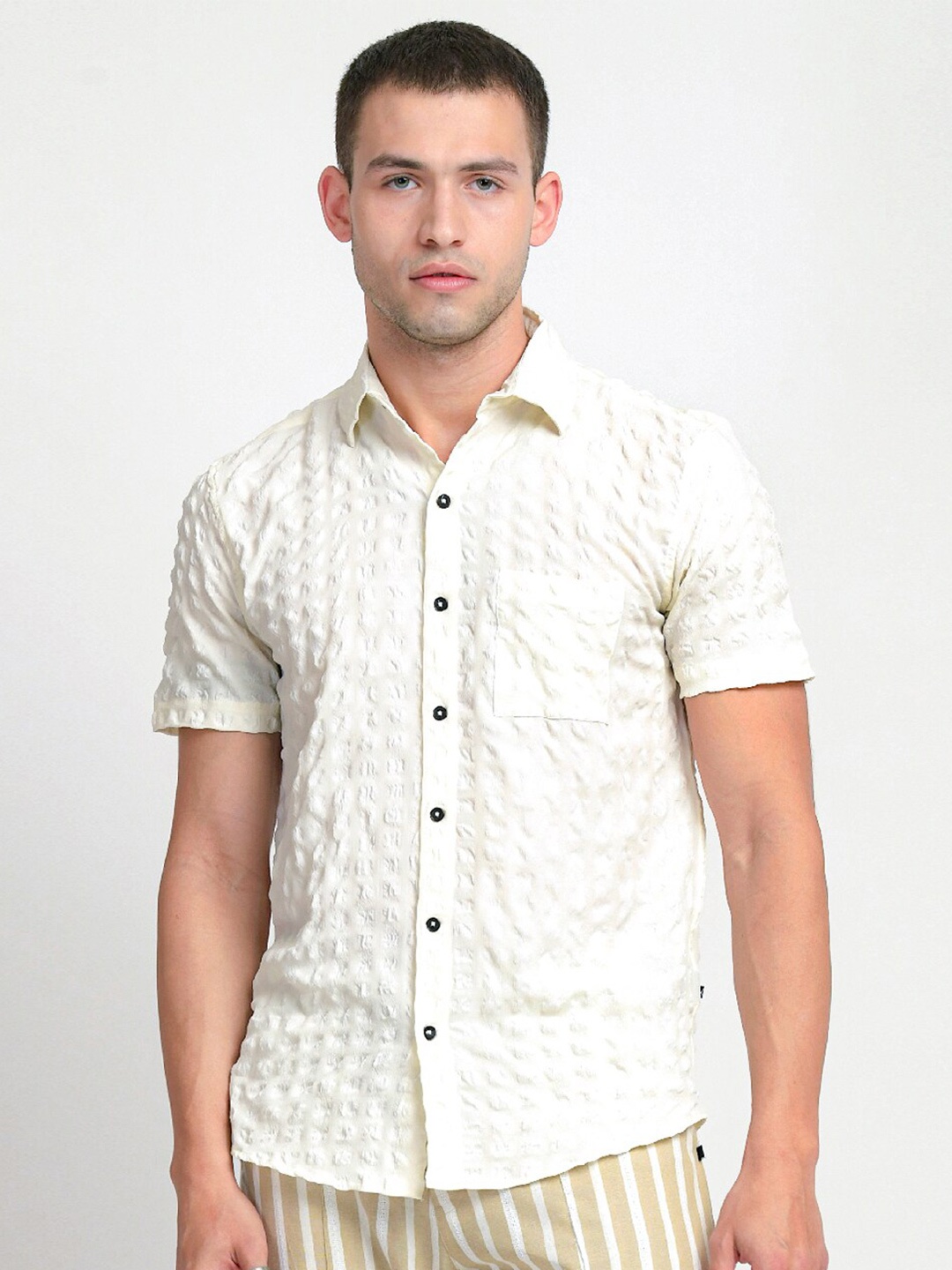 

KISSOSS Spread Collar Classic Slim Fit Self Design Casual Shirt, White