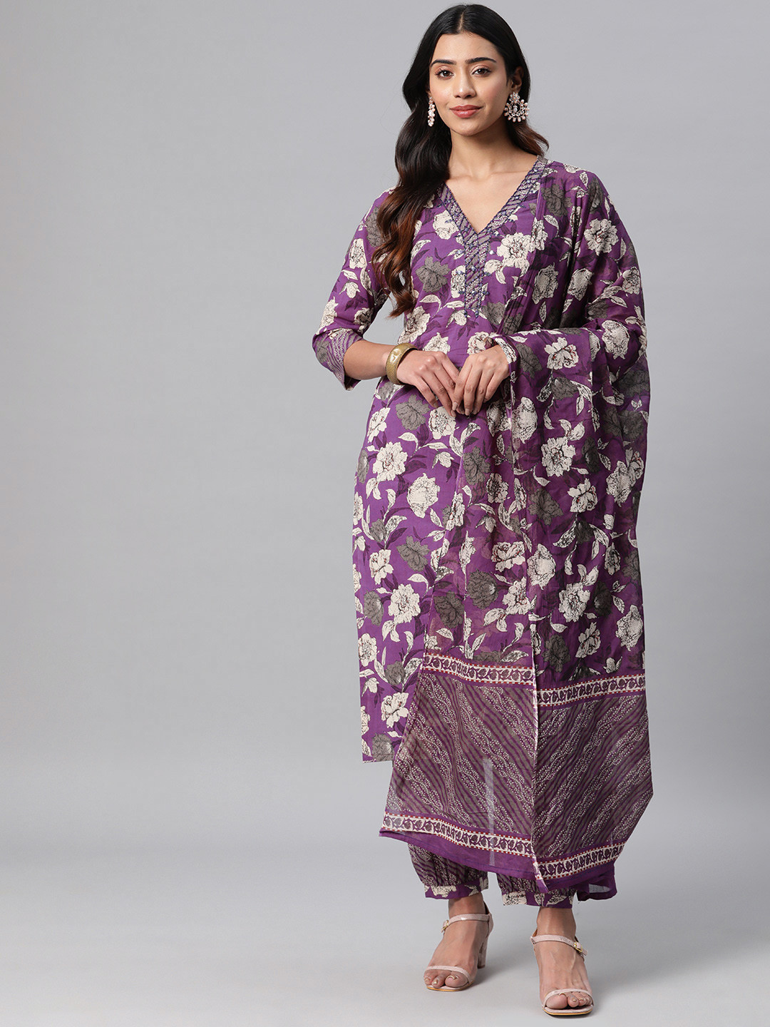 

Readiprint Fashions Women Floral Printed Mirror Work Cotton Kurta with Salwar & Dupatta, Purple