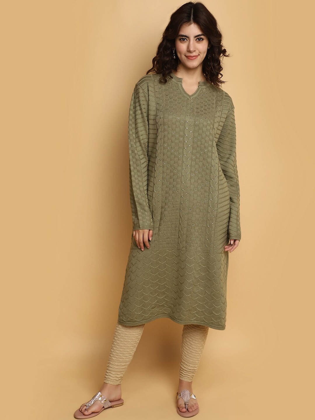 

V-Mart Woven Designed Round Neck Jacquard Cotton Kurta, Green