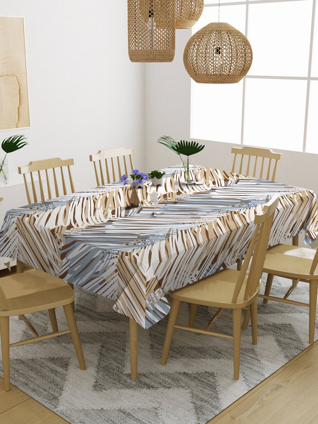 

KLOTTHE Blue & Brown Geometric Printed 6-Seater Rectangular Table Cover