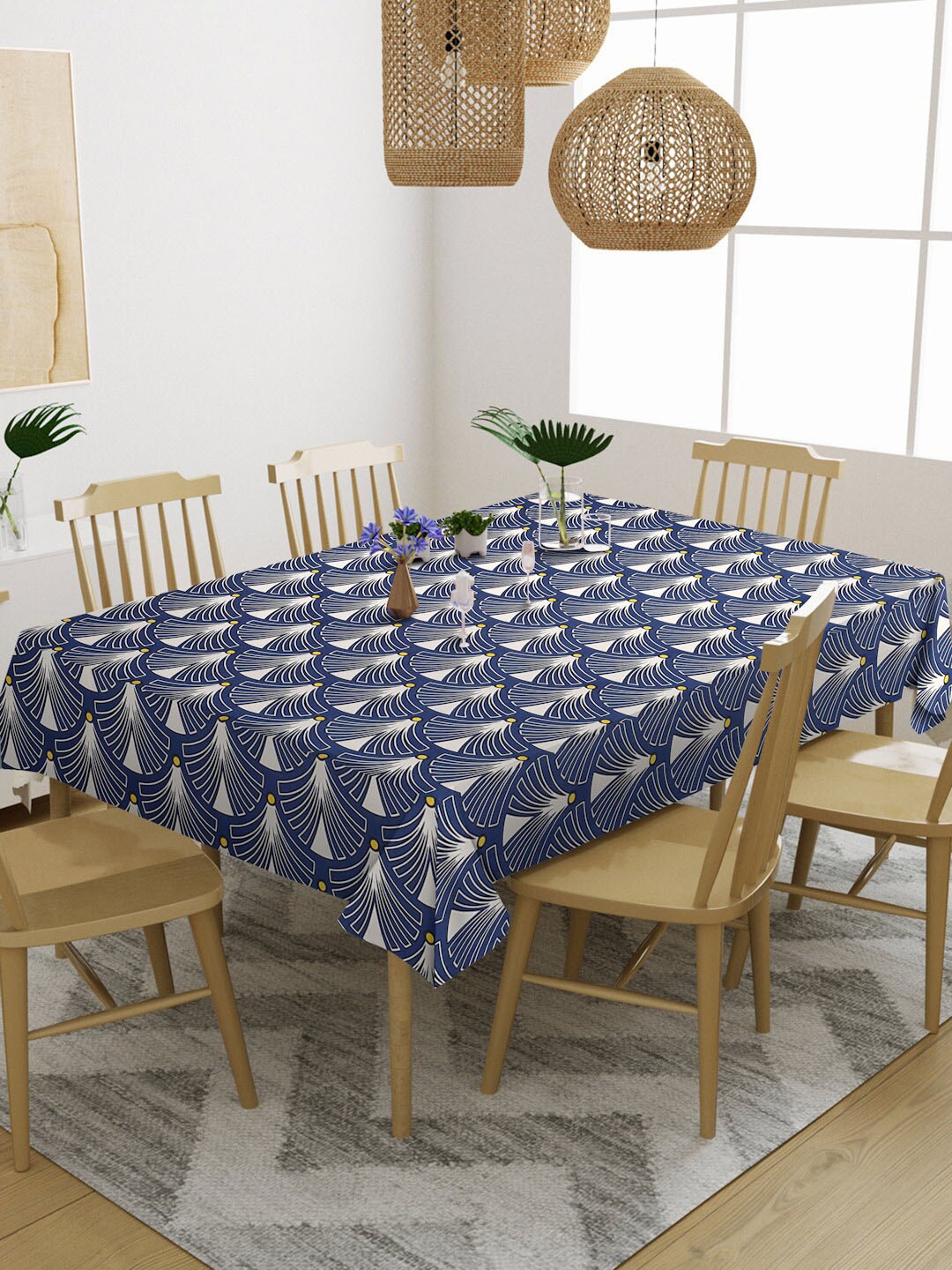 

KLOTTHE White & Blue Floral Printed 6-Seater Rectangular Table Cover