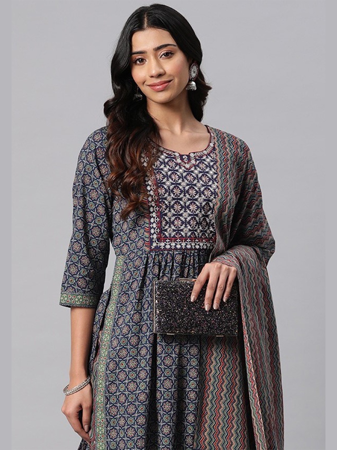 

Readiprint Fashions Women Floral Embroidered Pure Cotton Kurta with Trousers & Dupatta, Navy blue