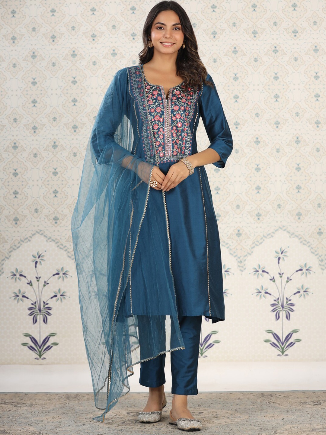 

Ode by House of Pataudi Embroidered Gota Patti A-Line Kurta with Trousers and Dupatta, Teal