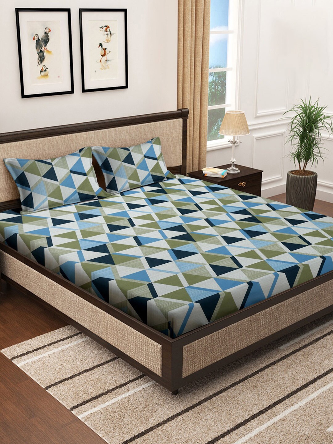 

KLOTTHE Blue & Green Geometric Cotton 400 TC King Bedsheet With 2 Pillow Covers
