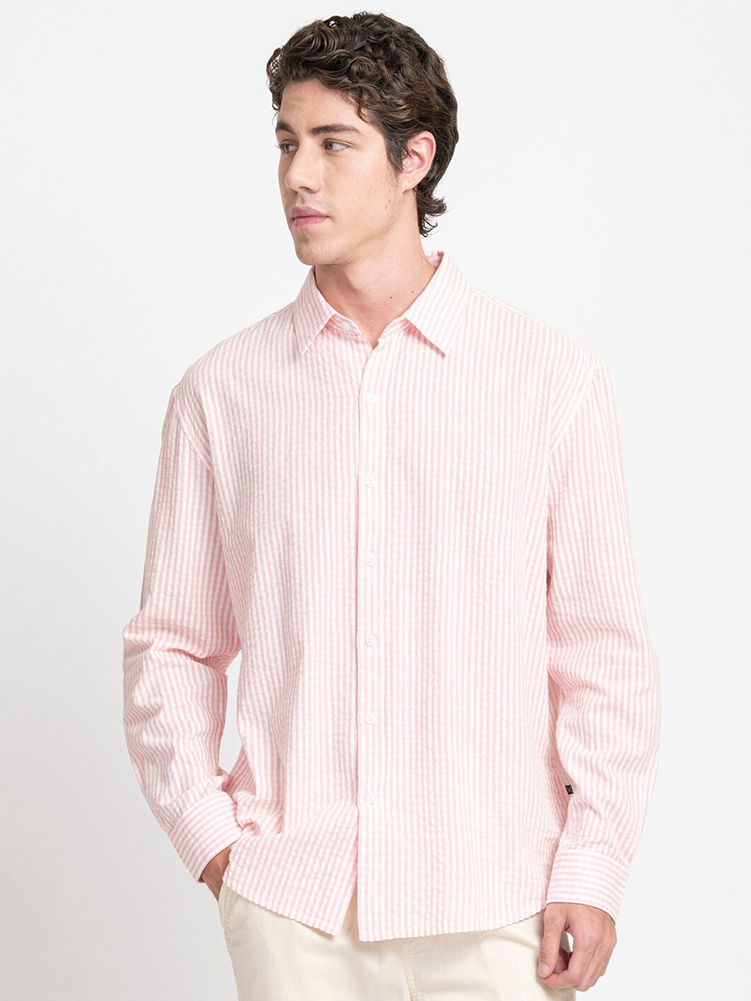 

KISSOSS Classic Relaxed Fit Striped Seersucker Cotton Casual Shirt, Pink