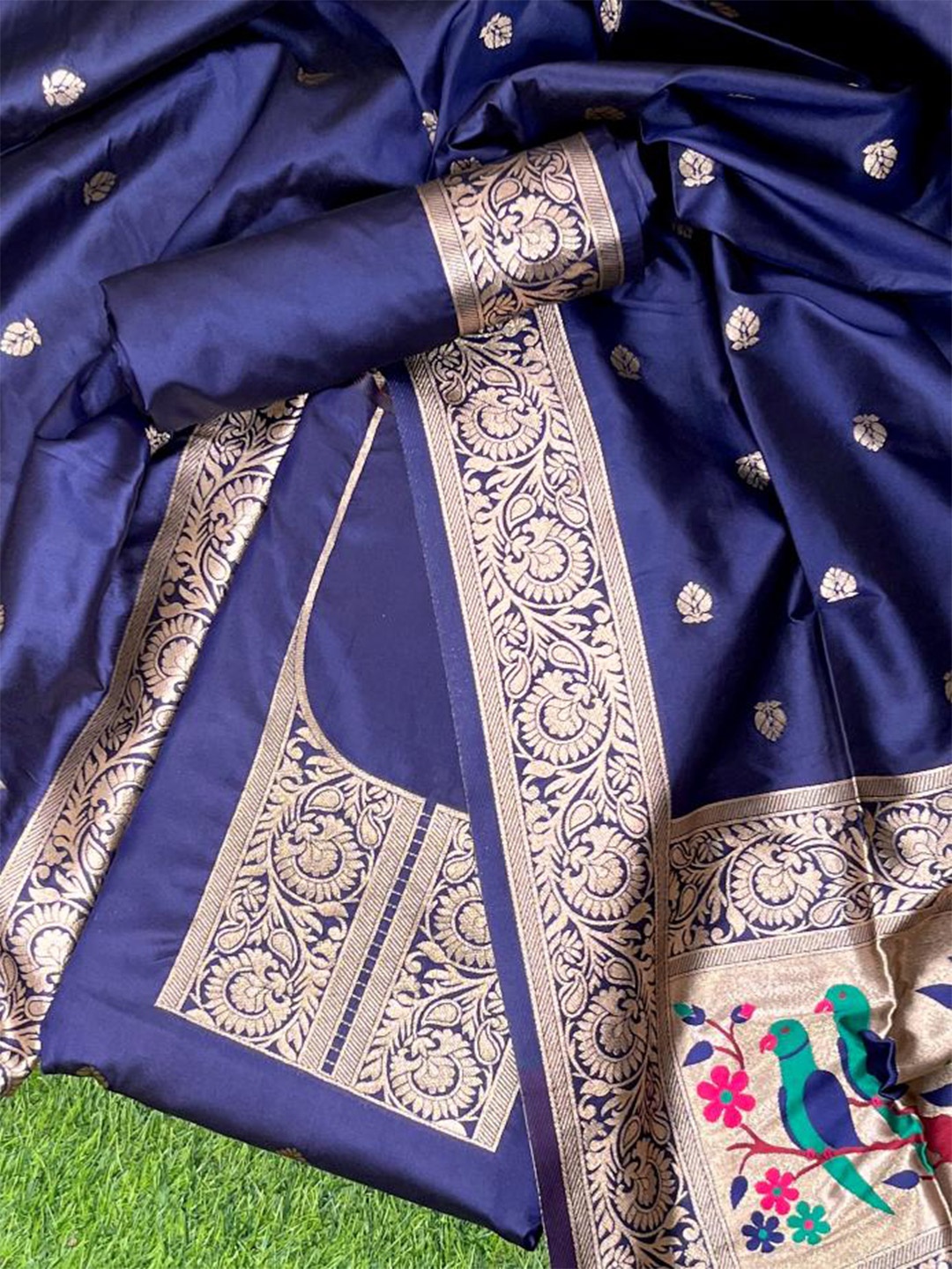 

VISHNU WEAVES Ethnic Motifs Woven Design Zari Pure Silk Unstitched Dress Material, Navy blue