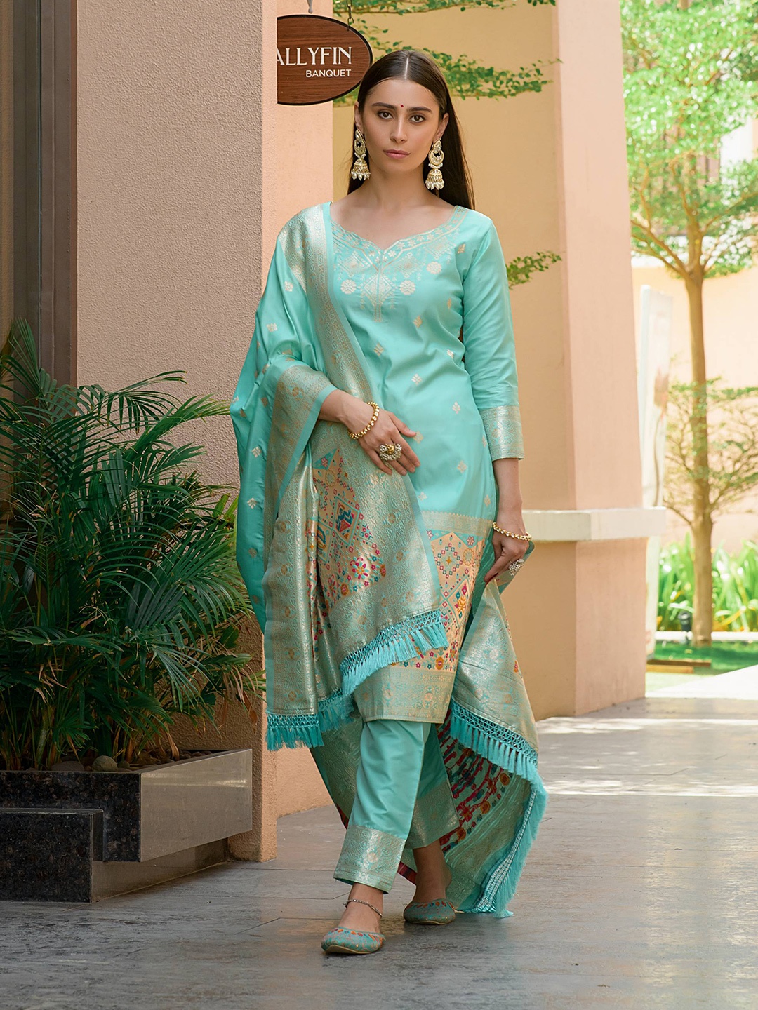 

VISHNU WEAVES Ethnic Motifs Woven Design Kalamkari Pure Silk Unstitched Dress Material, Sea green