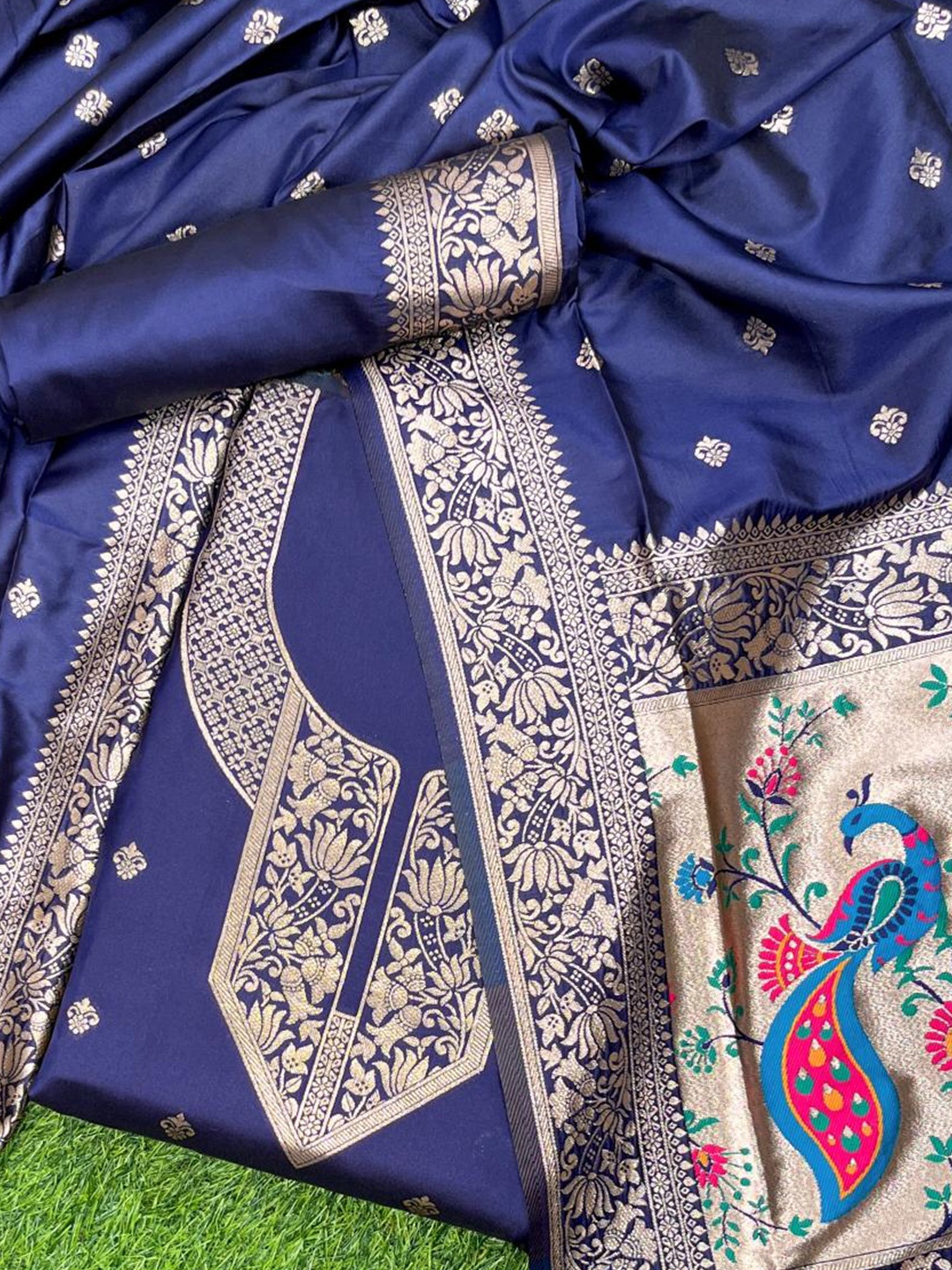 

VISHNU WEAVES Ethnic Motifs Woven Design Kalamkari Pure Silk Unstitched Dress Material, Navy blue