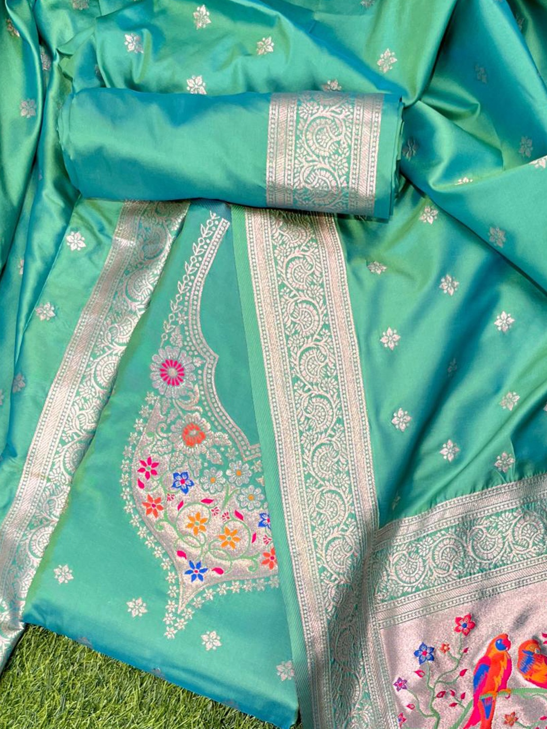 

VISHNU WEAVES Woven Design Zari Pure Silk Unstitched Dress Material, Sea green