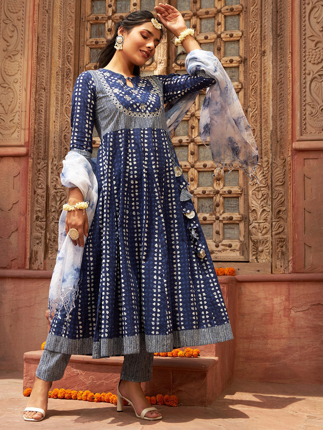 

AAYUMI Geometric Printed Keyhole Neck Anarkali Pure Cotton Kurta with Trousers & Dupatta, Navy blue