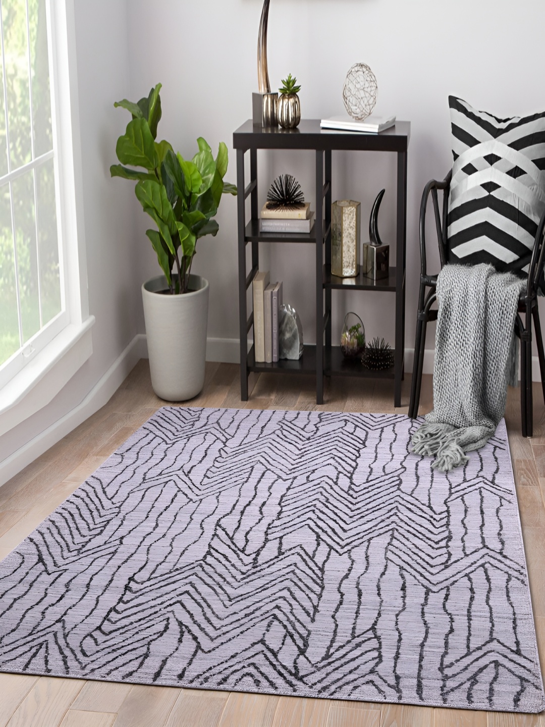 

PEQURA Grey & Black Handmade Woollen Carpet