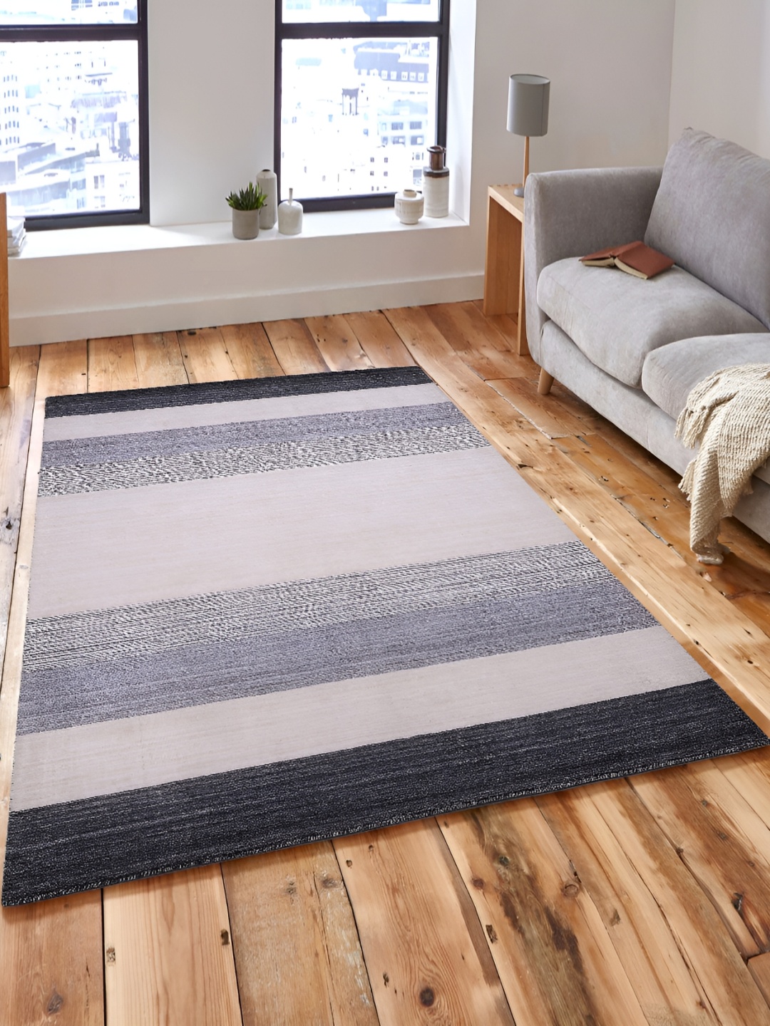 

PEQURA Black & Grey Handmade Woollen Carpet, Beige