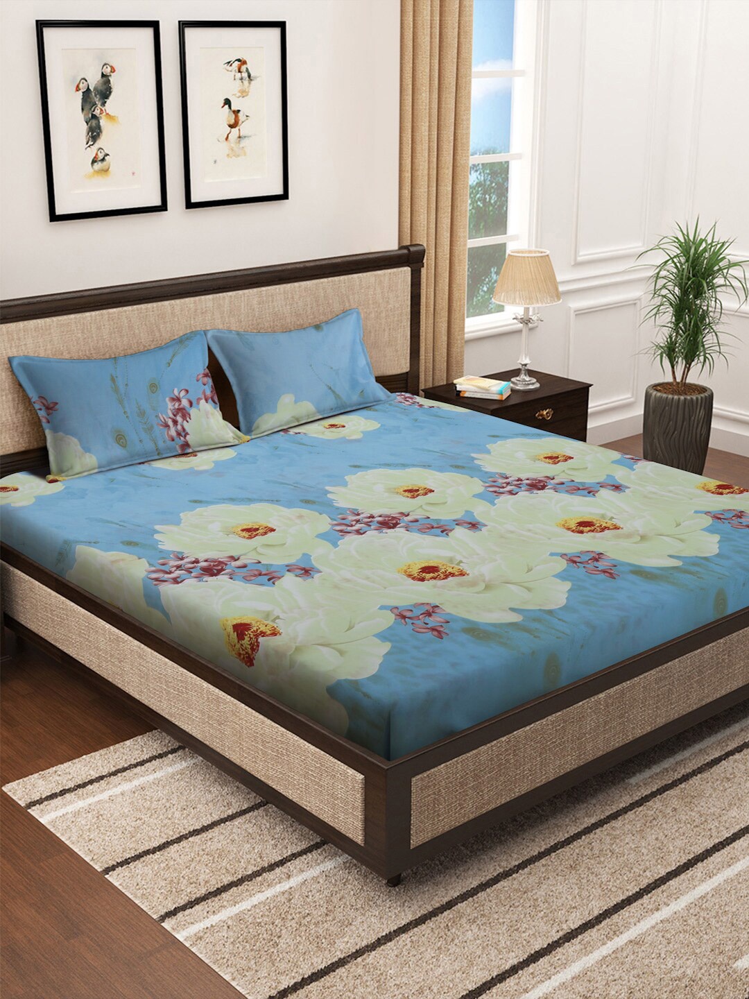 

KLOTTHE Blue & Green Floral 300 TC King Bedsheet With 2 Pillow Covers