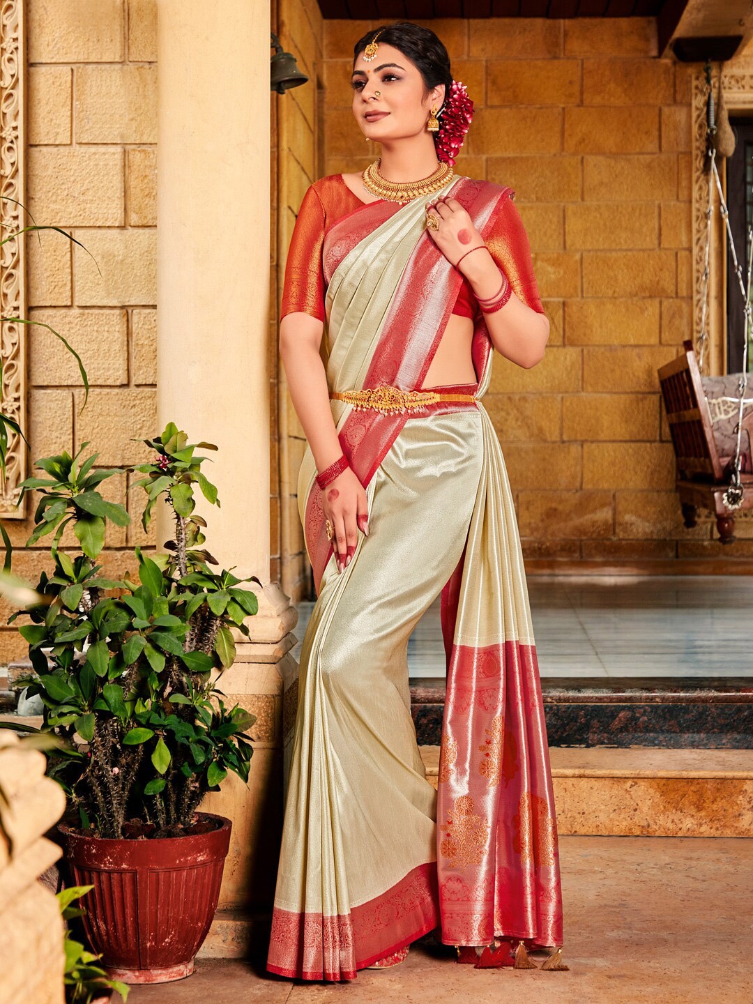 

Saree mall Zari Kanjeevaram Saree, Cream