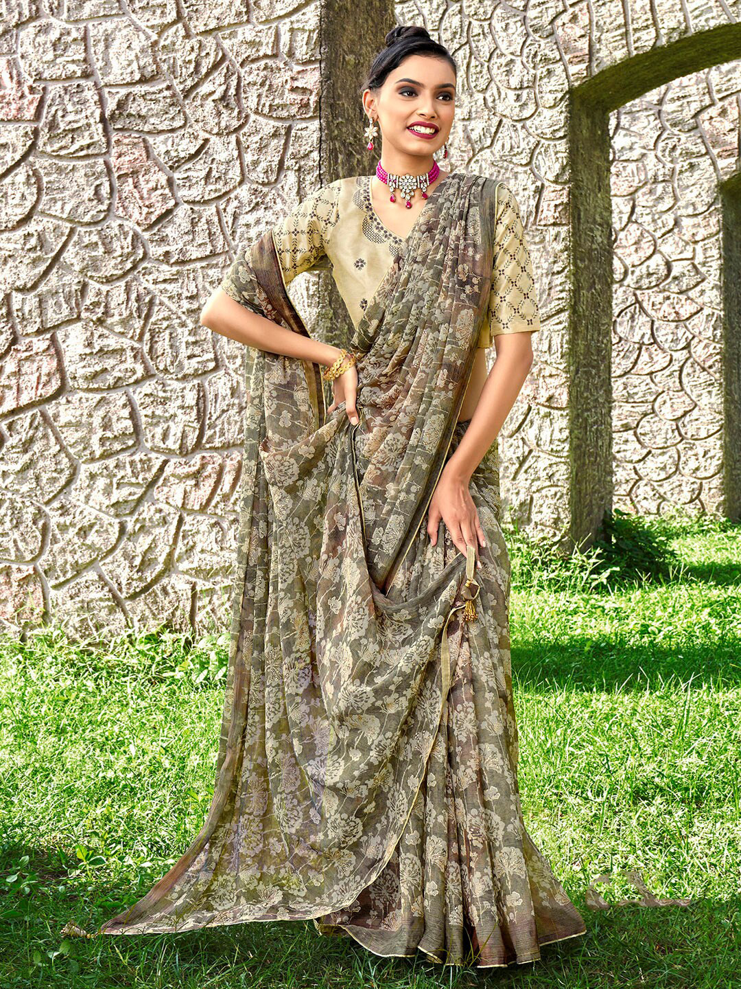 

Saree mall Grey Floral Poly Chiffon Saree