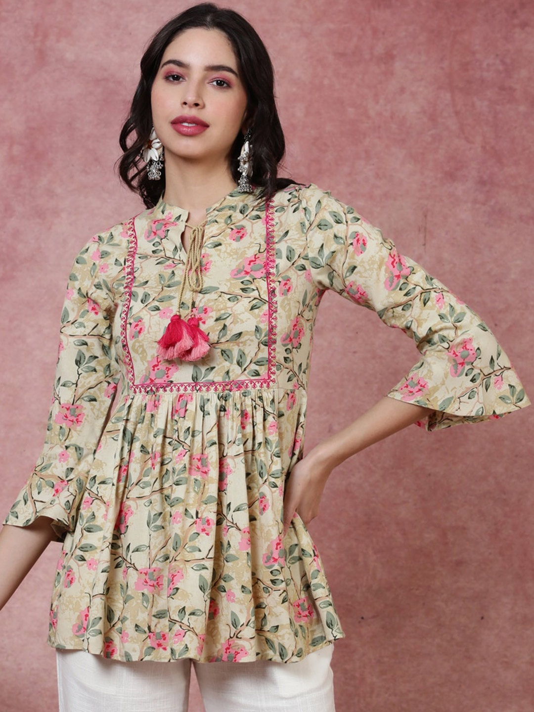 

AADAT Floral Printed Cotton Regular Top, Green