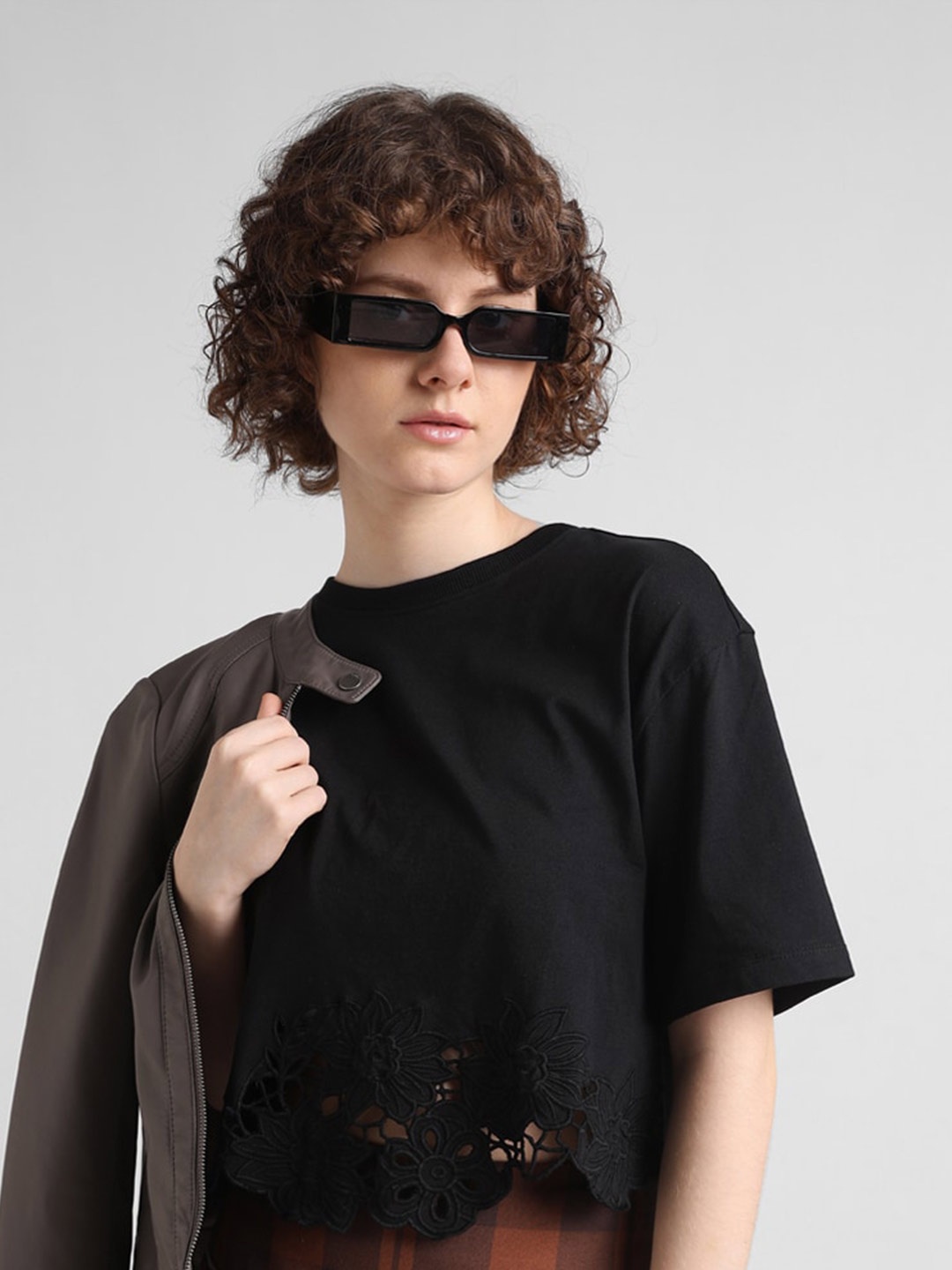 

ONLY Schiffli Self Design Round Neck Crop Pure Cotton T-shirt, Black