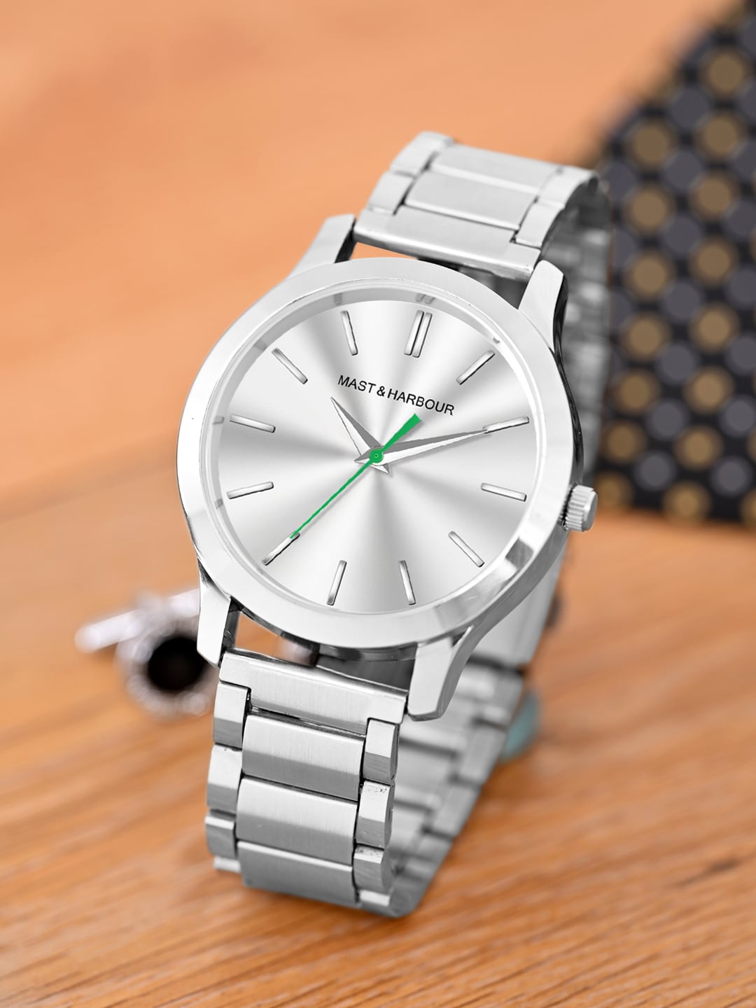 

Mast & Harbour Men Stainless Steel Straps Analogue Watch HOBMH-NEW-207-SL, Silver