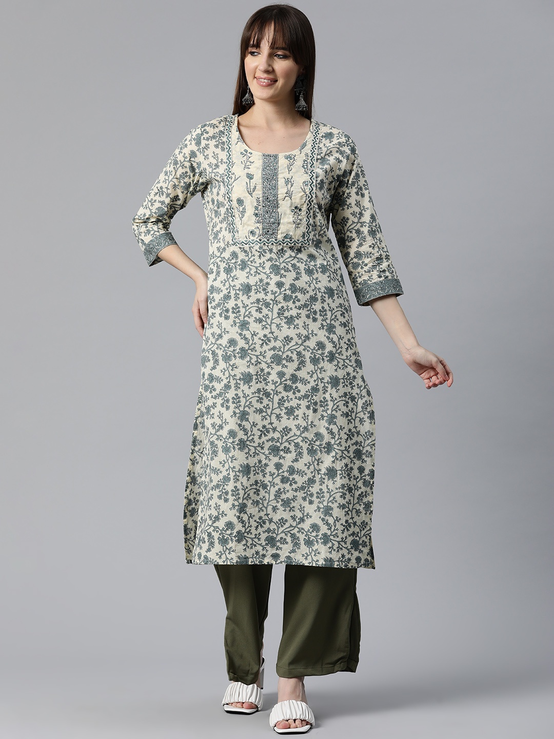 

Readiprint Fashions Women Floral Printed Kurta, Beige