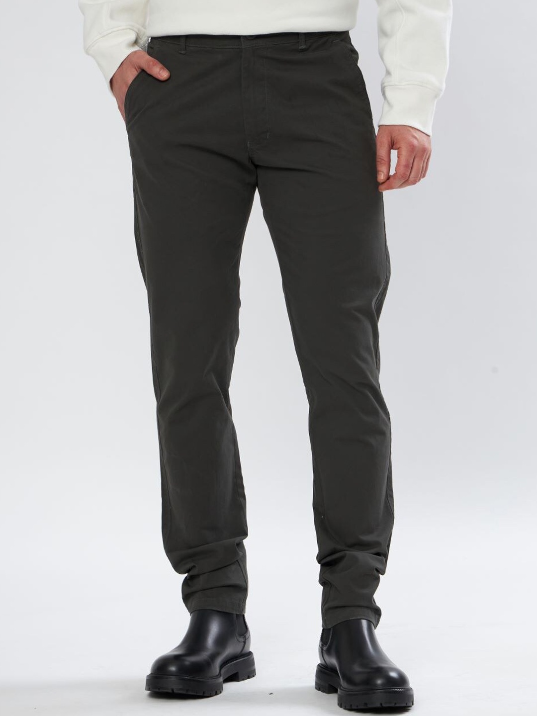 

UNITED DENIM Relaxed Slim Fit Regular Trouser, Olive