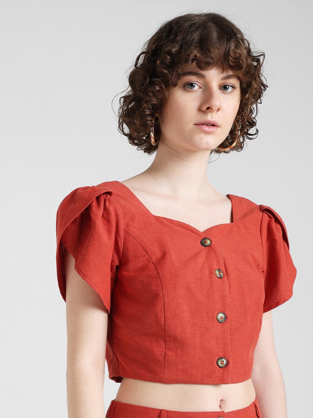 

ONLY Sweetheart Neck Puff Sleeves Crop Top, Red