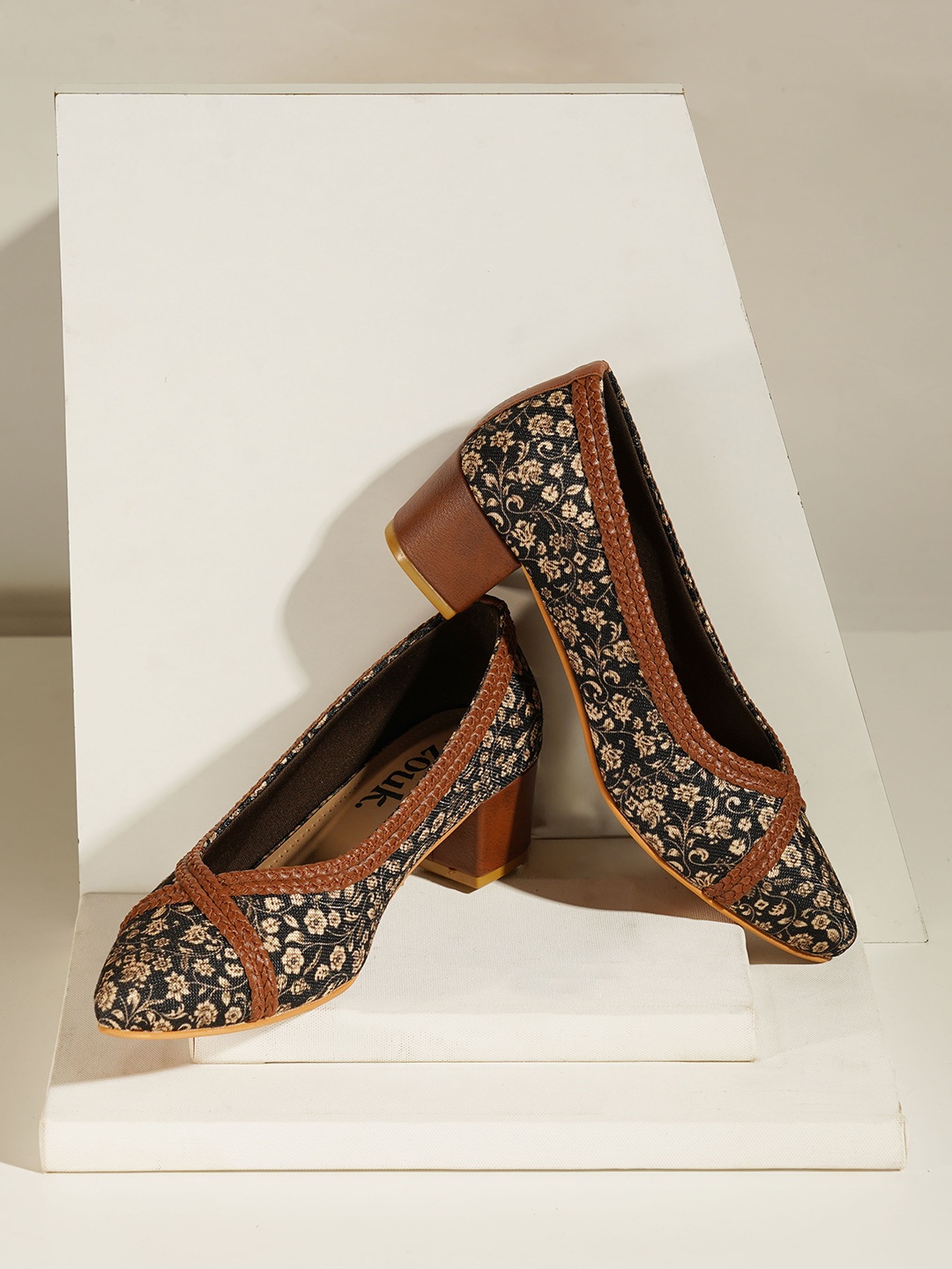 

ZOUK Black Printed Work Block Pumps