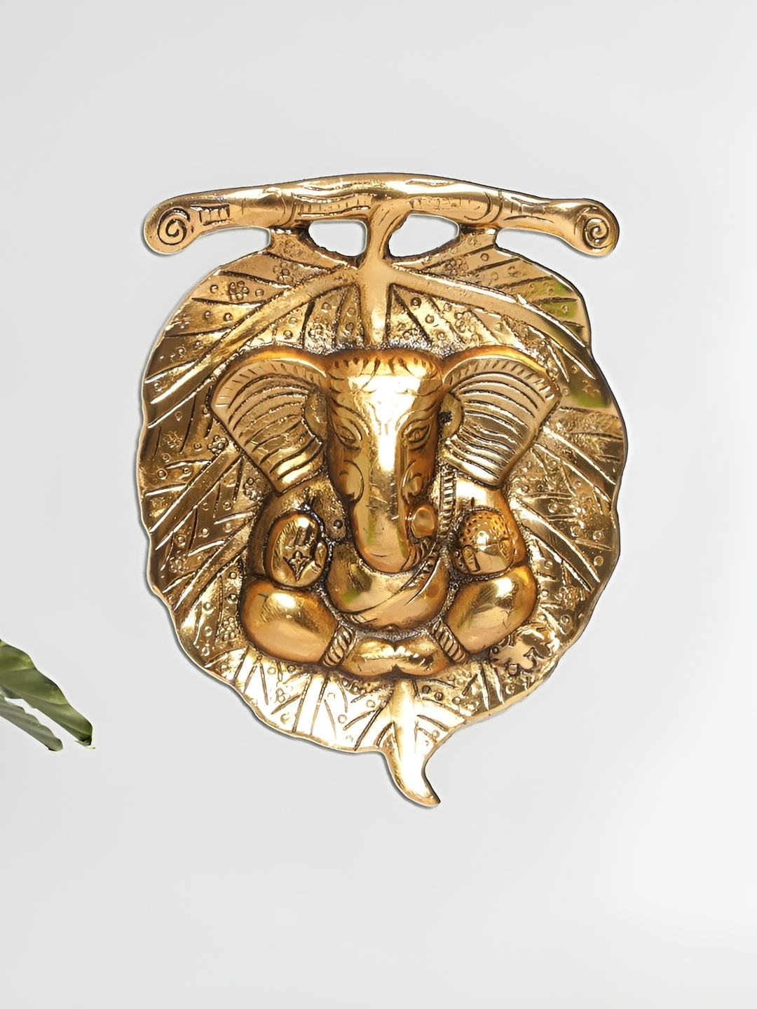 

Kridaykraft Gold Toned Metal Showpiece