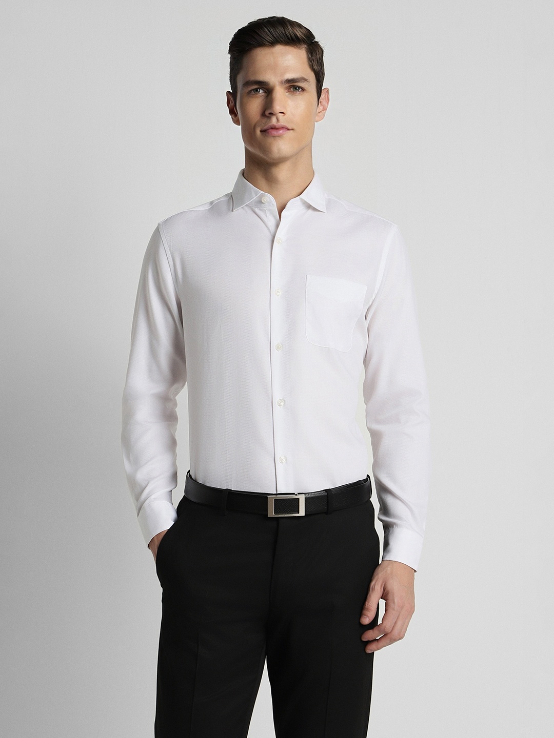 

Peter England Elite Men White Slim Fit Formal Shirt