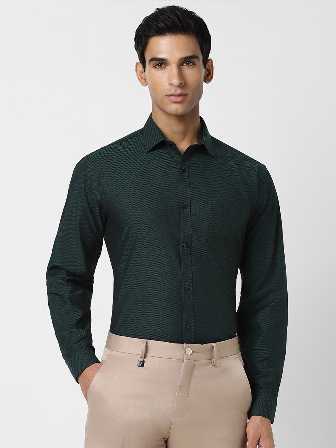 

V Dot Slim Fit Geometric Self Design Spread Collar Pure Cotton Formal Shirt, Green