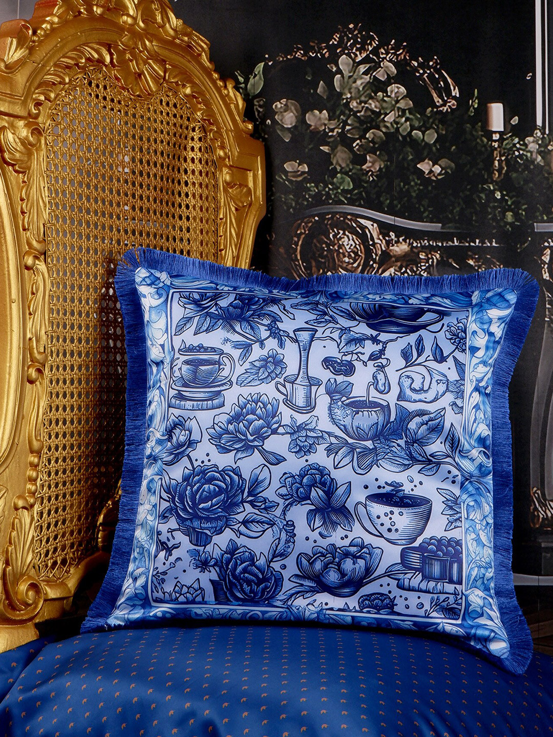 

THE WHITE INK DECOR Blue & White Floral Fringe Edging Square Cushion Cover