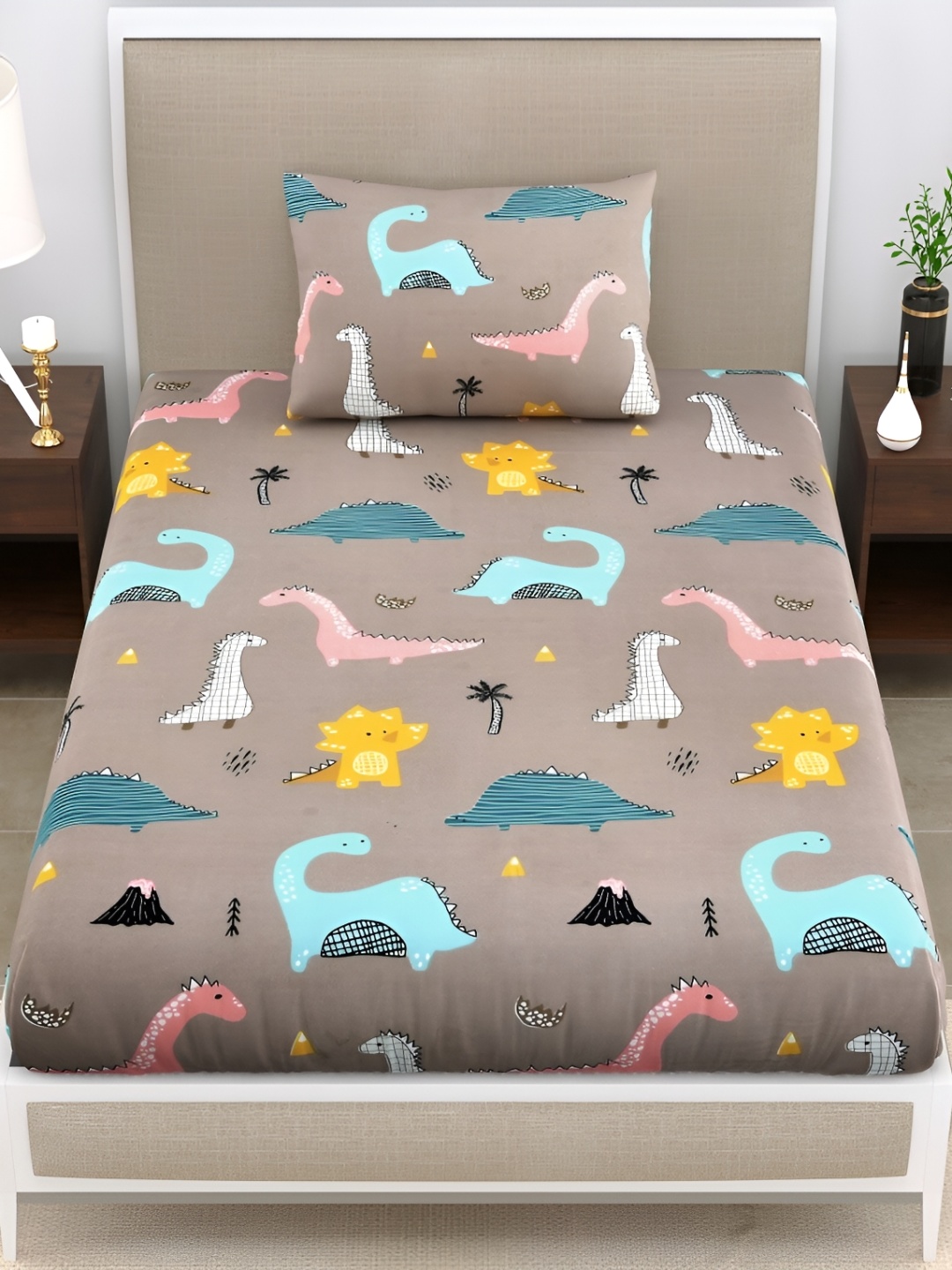 

DIGITRENDZZ Brown & Blue Graphics Microfiber 186 TC Single Bedsheet with a Pillow Cover