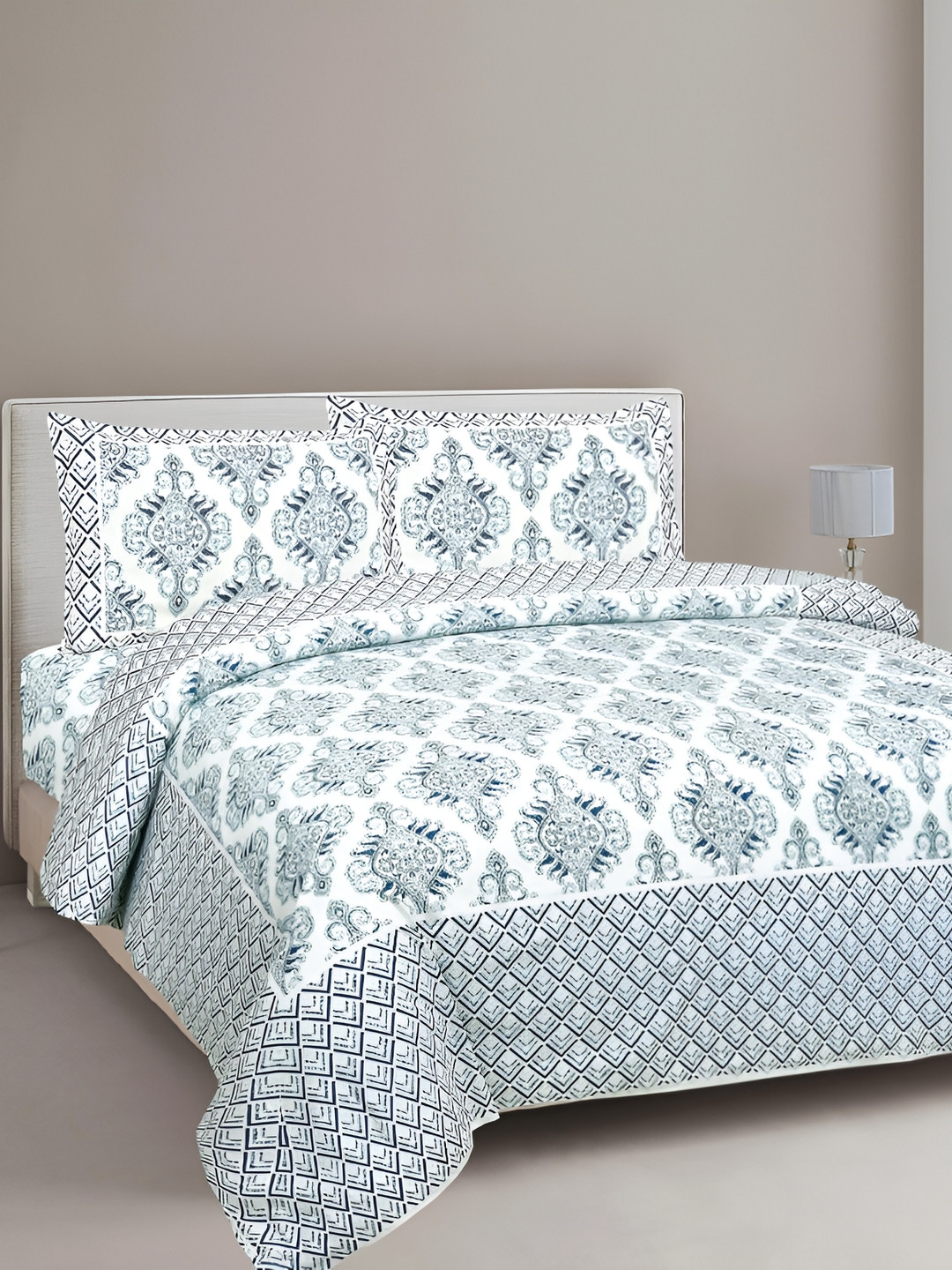 

DIGITRENDZZ White & Blue Ethnic Motifs Cotton 260 TC King Bedsheet with 2 Pillow Covers