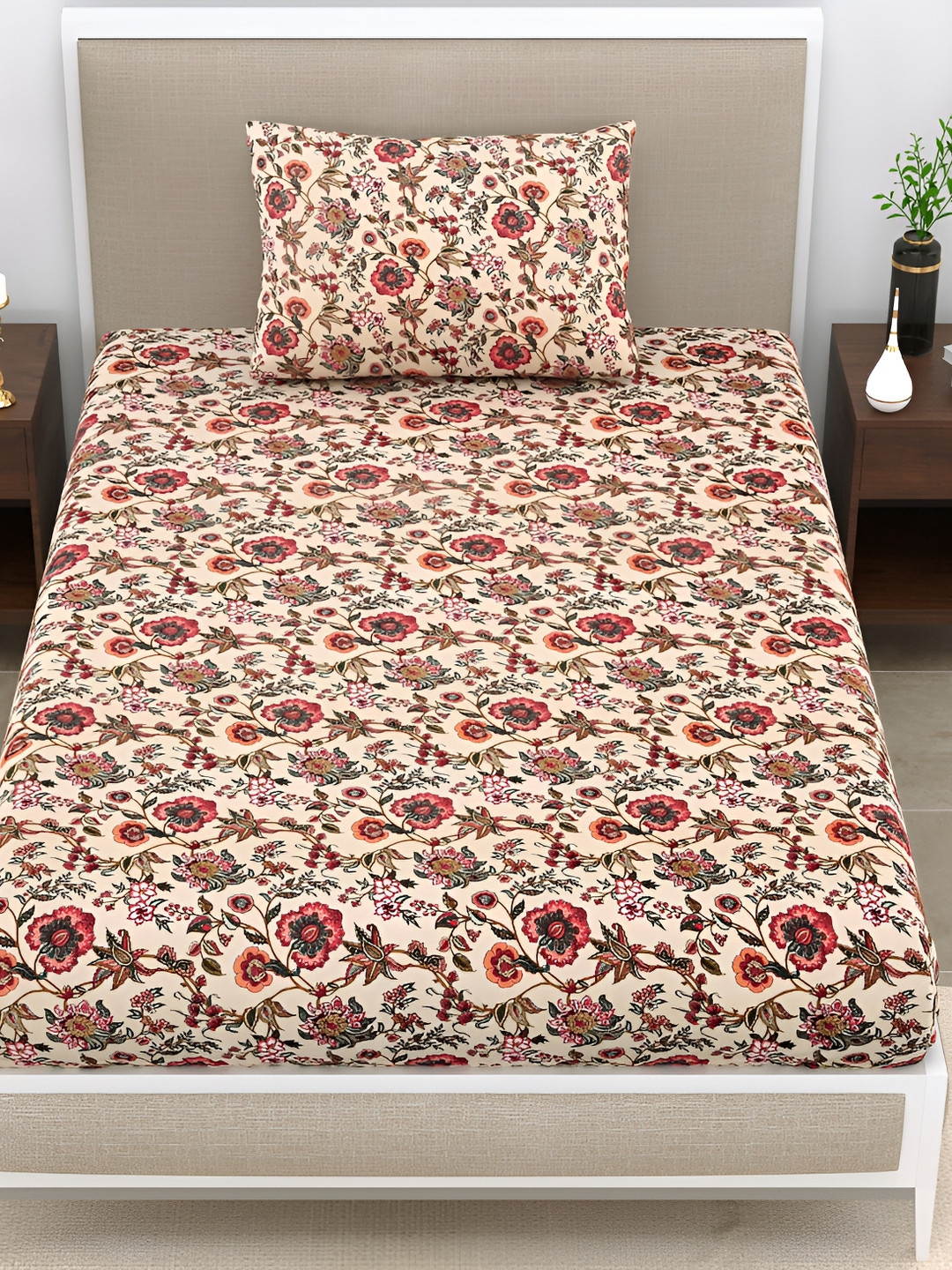 

DIGITRENDZZ Cream & Red Floral Microfiber 186 TC Single Bedsheet with a Pillow Cover