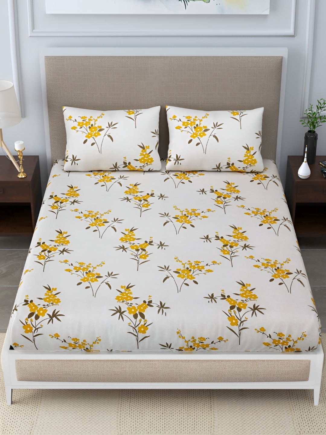 

DIGITRENDZZ White & Yellow Floral 260 TC Queen Bedsheet with 2 Pillow Covers