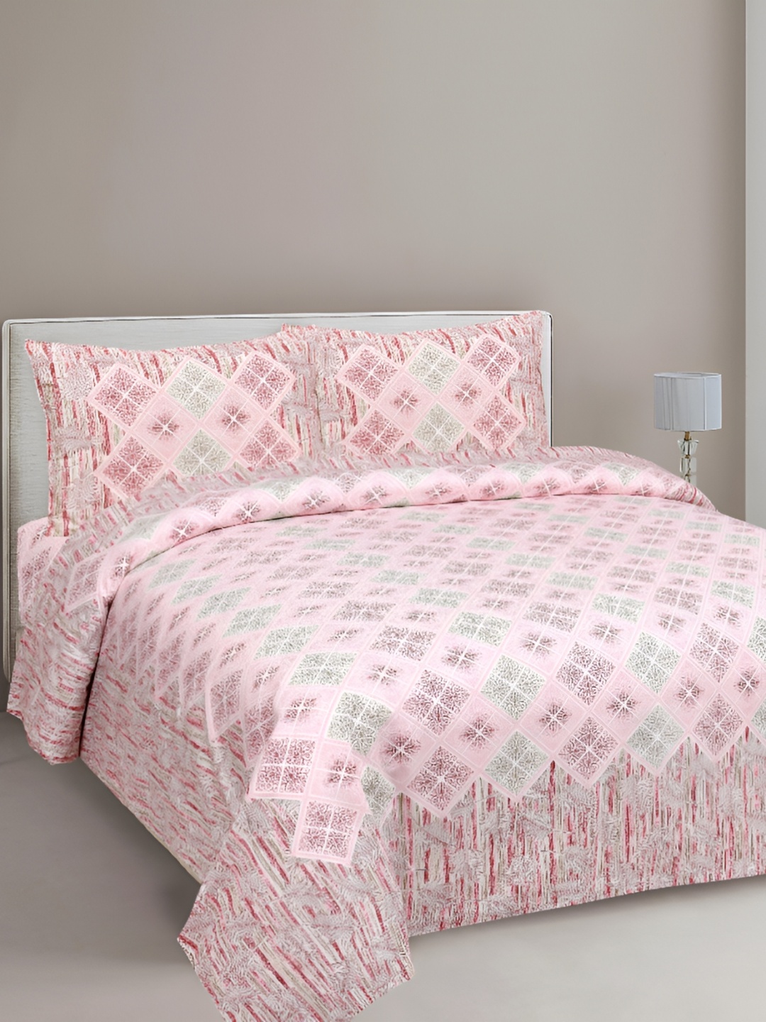 

DIGITRENDZZ Pink Floral Cotton 260 TC King Bedsheet with 2 Pillow Covers